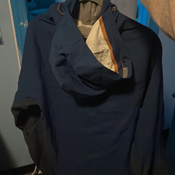 REI Thin Rain Coat (Lightly Used and Clean) - Picture 2 of 3